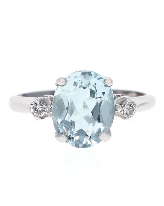 Oval Aquamarine and Diamond Ring in White Gold